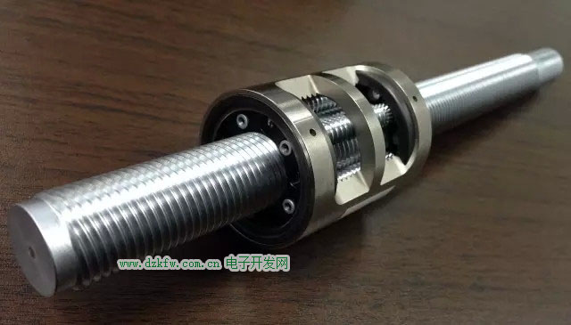 行星滚柱丝杠